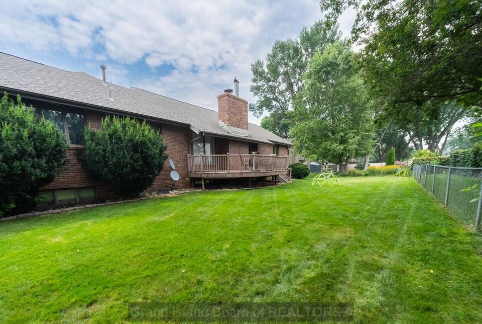3127 woodridge blvd grand island ne 68801 e 5