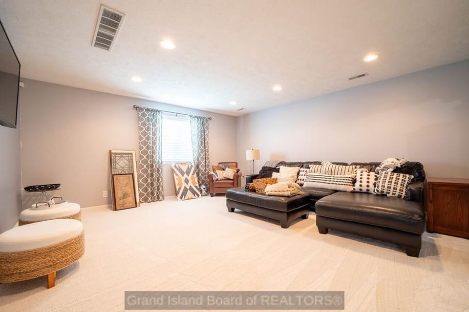 1312 n ruby ave grand island c 5