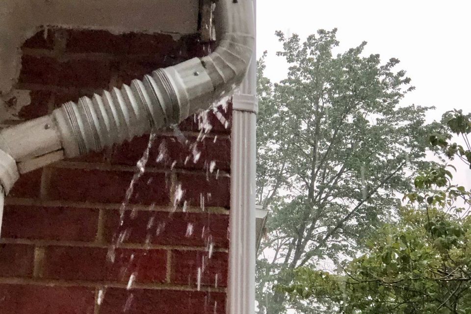 gutter leaking water