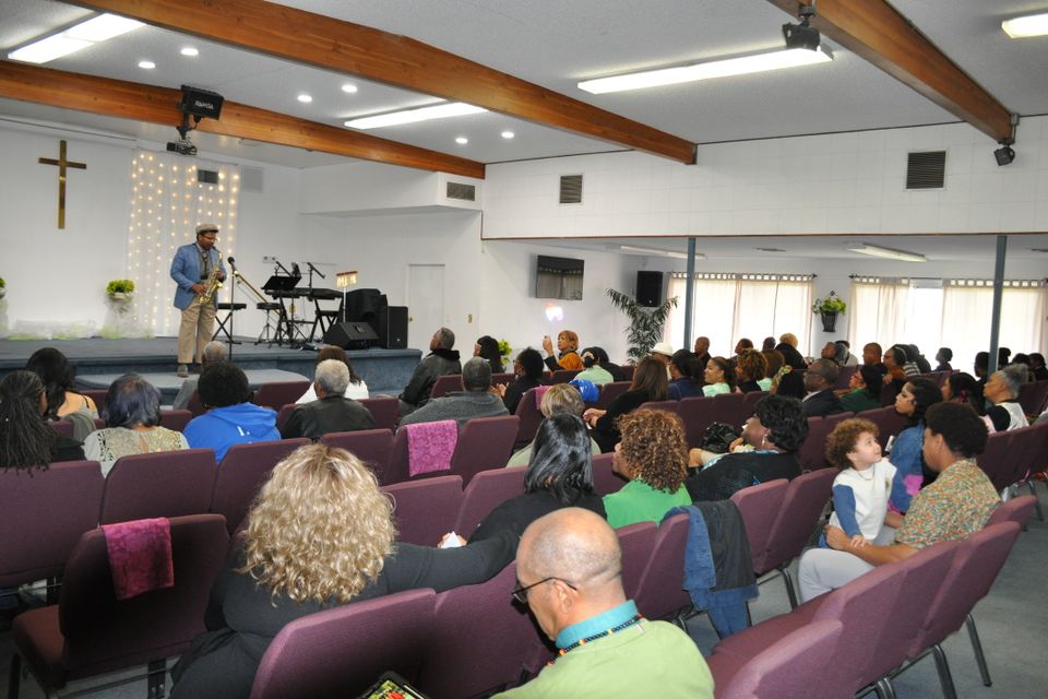 Worship experience.congregation4