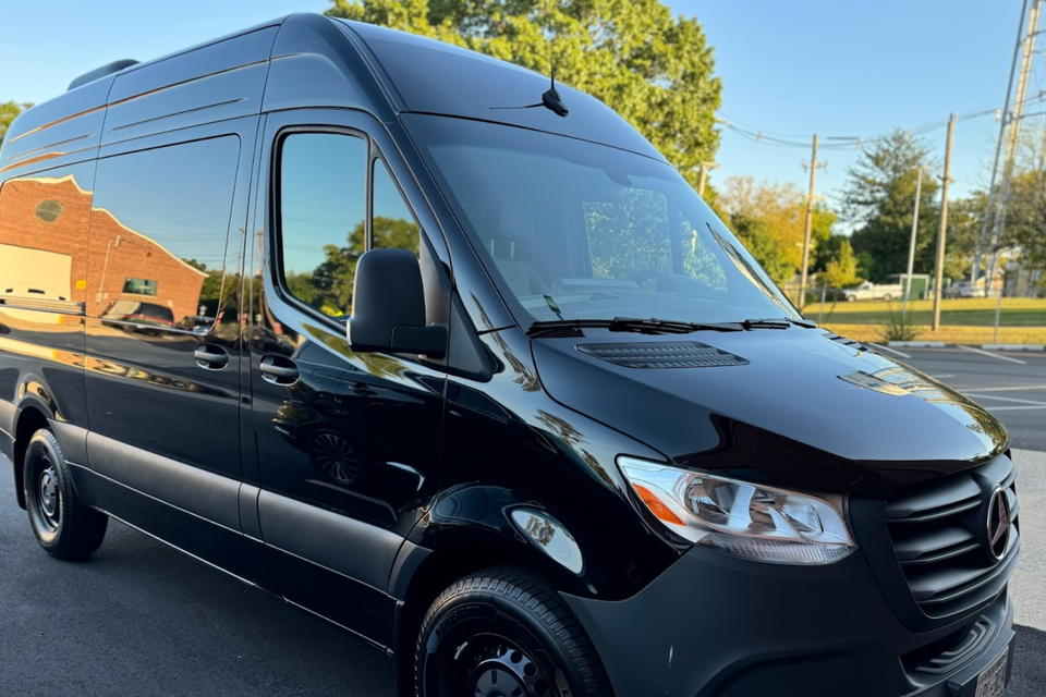Sirch luxury transportation services  1900x1100 (1)