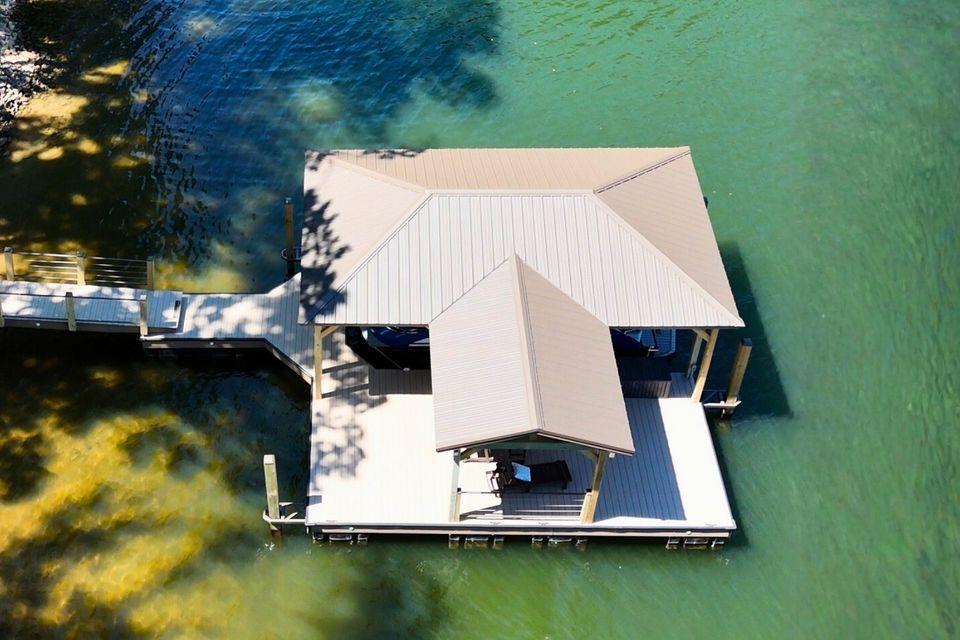 Big wave docks website (1)