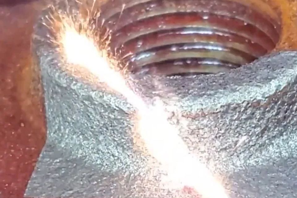 laser rust removal on metal surface without grinding or sanding