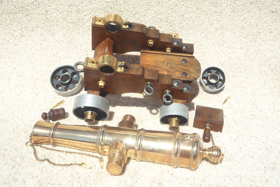 Cannon 056