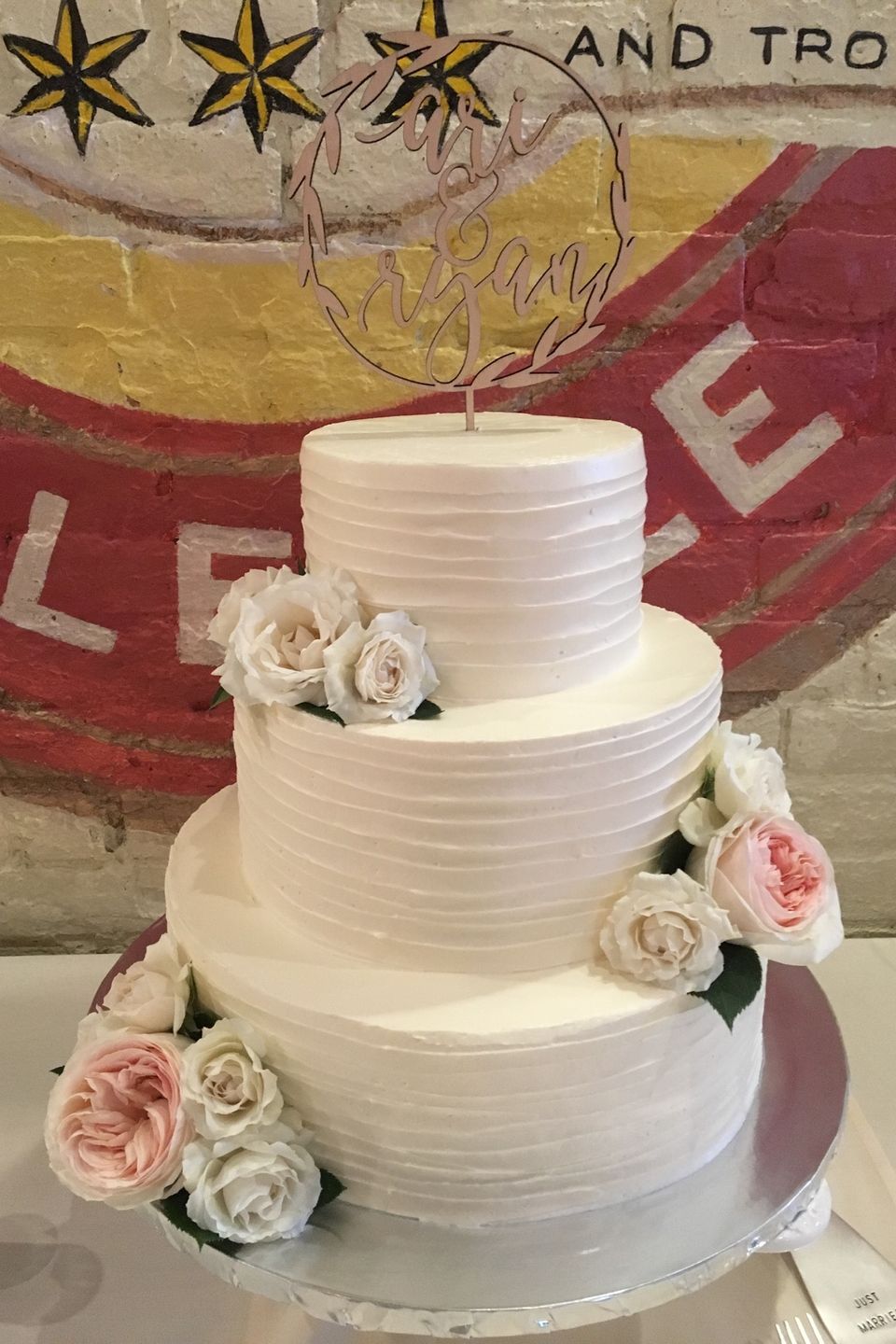 Lf wedding cake flowers 2
