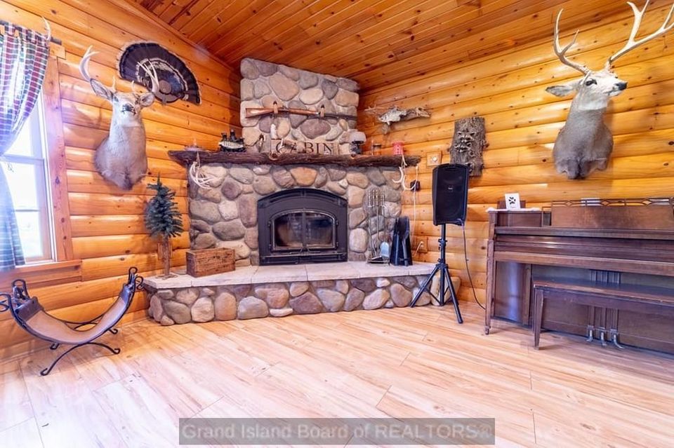 3324 n homestead dr grand island c 7