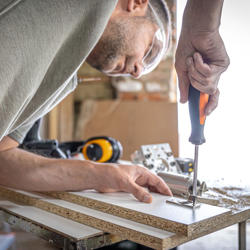 Delivery and Assembly Service