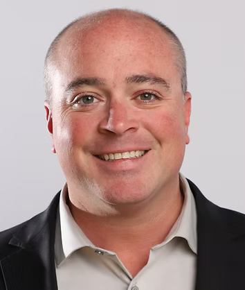 Gregory macadam headshot 2