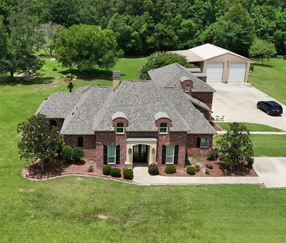 New roof replacement by Teal Roofing in Hammond, La.
