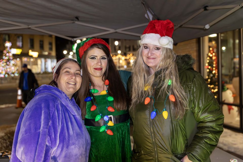 2025 kelley square tree lighting photos (201)