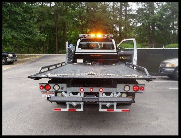 Towing in Raleigh • Knightdale • Wendell • Zebulon • Garner • Smithfield • Big Mack Towing Recovery LLC 