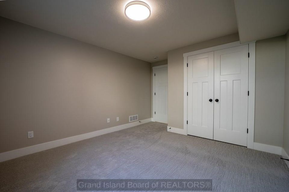 3760 lilac ln grand island  ne 68803 d 6