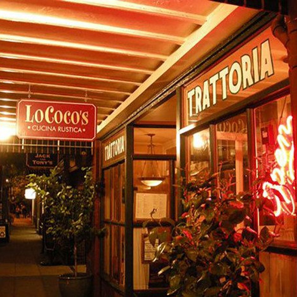 Lococos entrance 600x451