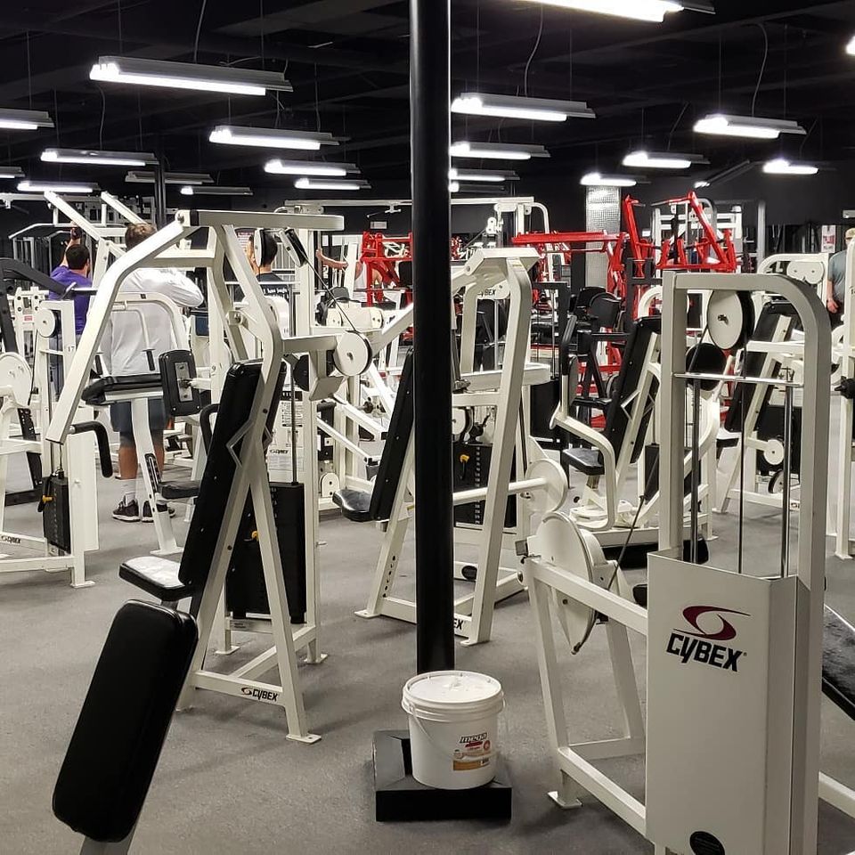 Bullpit weight room 1