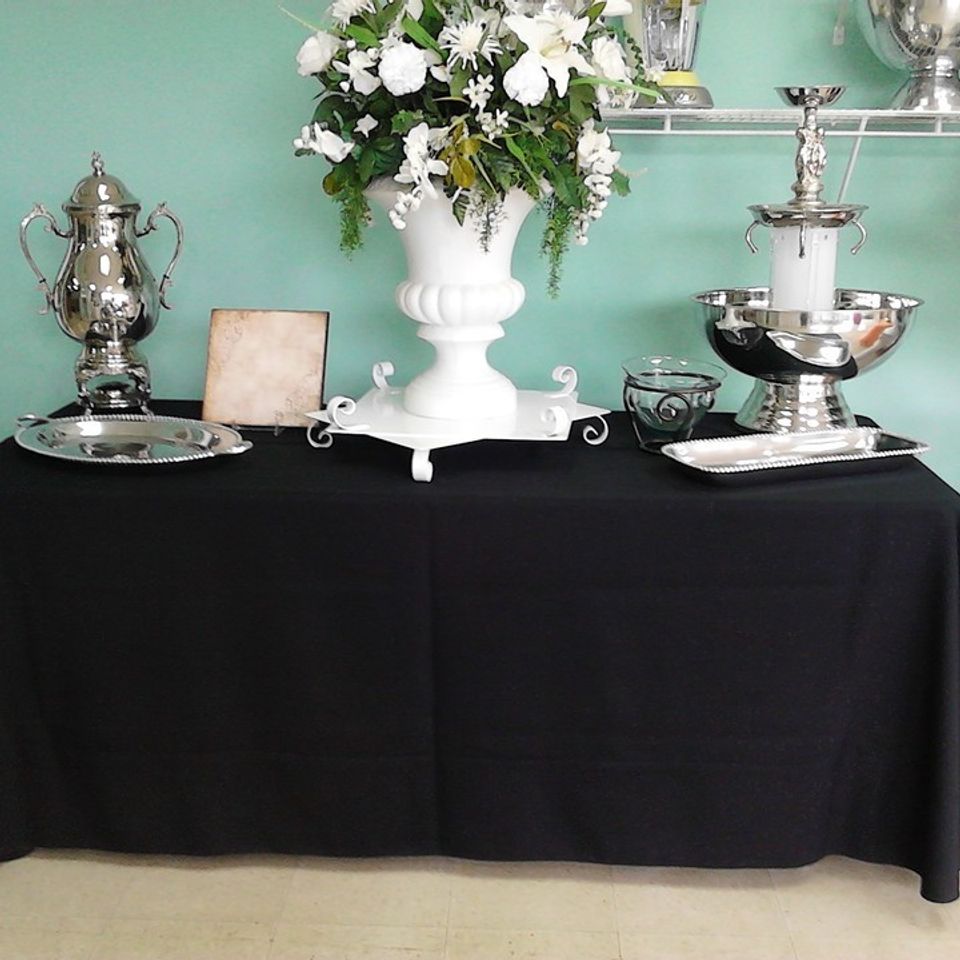 Black tablecloth20150210 29348 1qw2k87