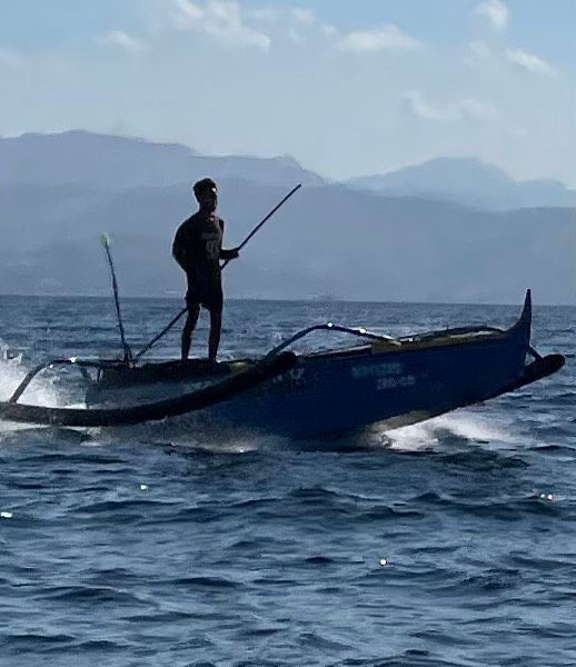 Indige boat dude