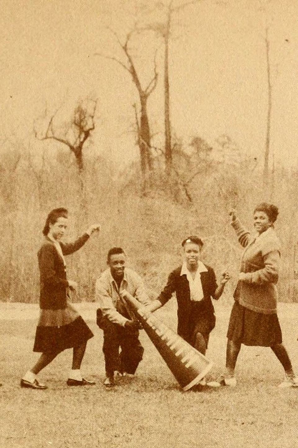 Cheerleaders in north carolina (16)