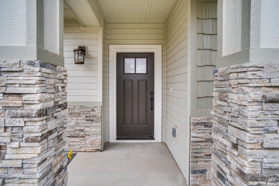 22777 elsie st caldwell 6
