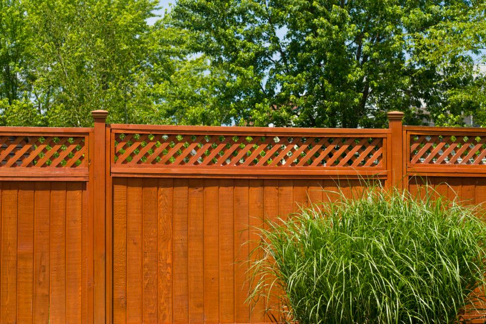 Modern fence 1092x719