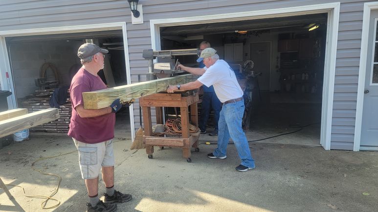 Rotary kiosk build