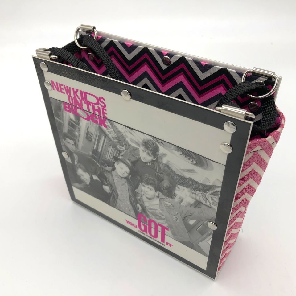 8 totey new kids on the block front