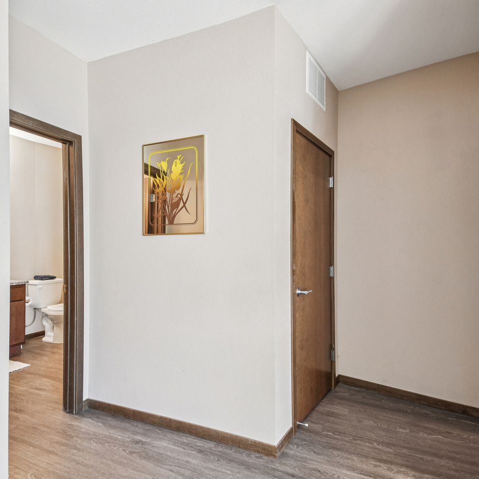 16 web or mls old hudson rd unit 106 016