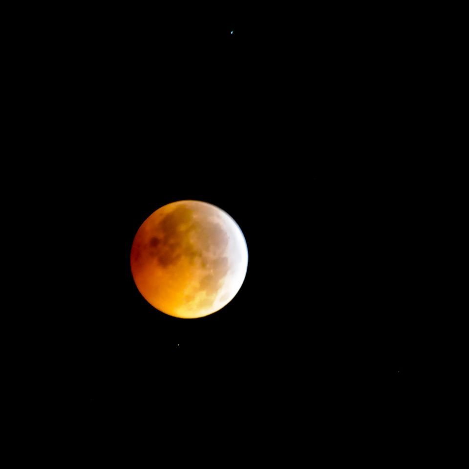Rc wea lunar eclipse full 2 1