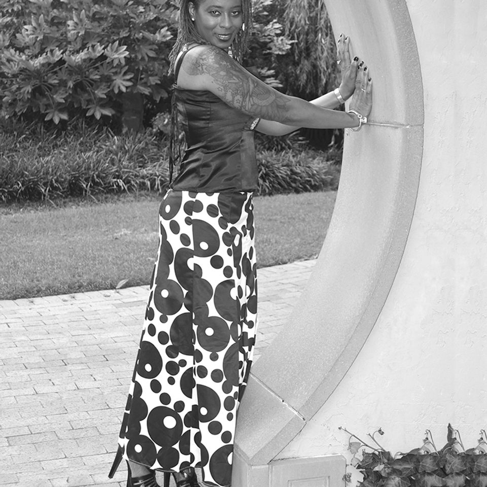 Model photo 2