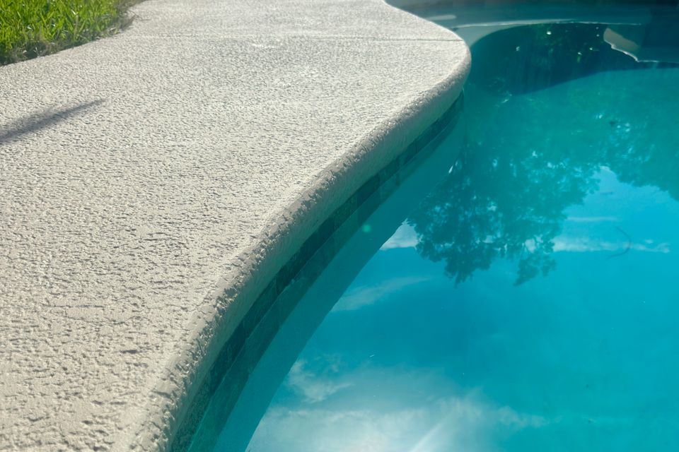 Gorilla white pool deck detail 3