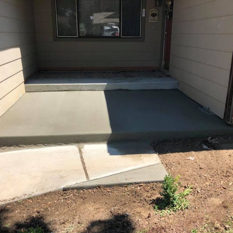 Porch Stoop after photo | Platinum Concrete Construction