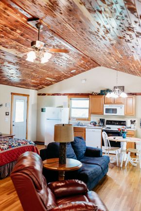 Riverwood 4015