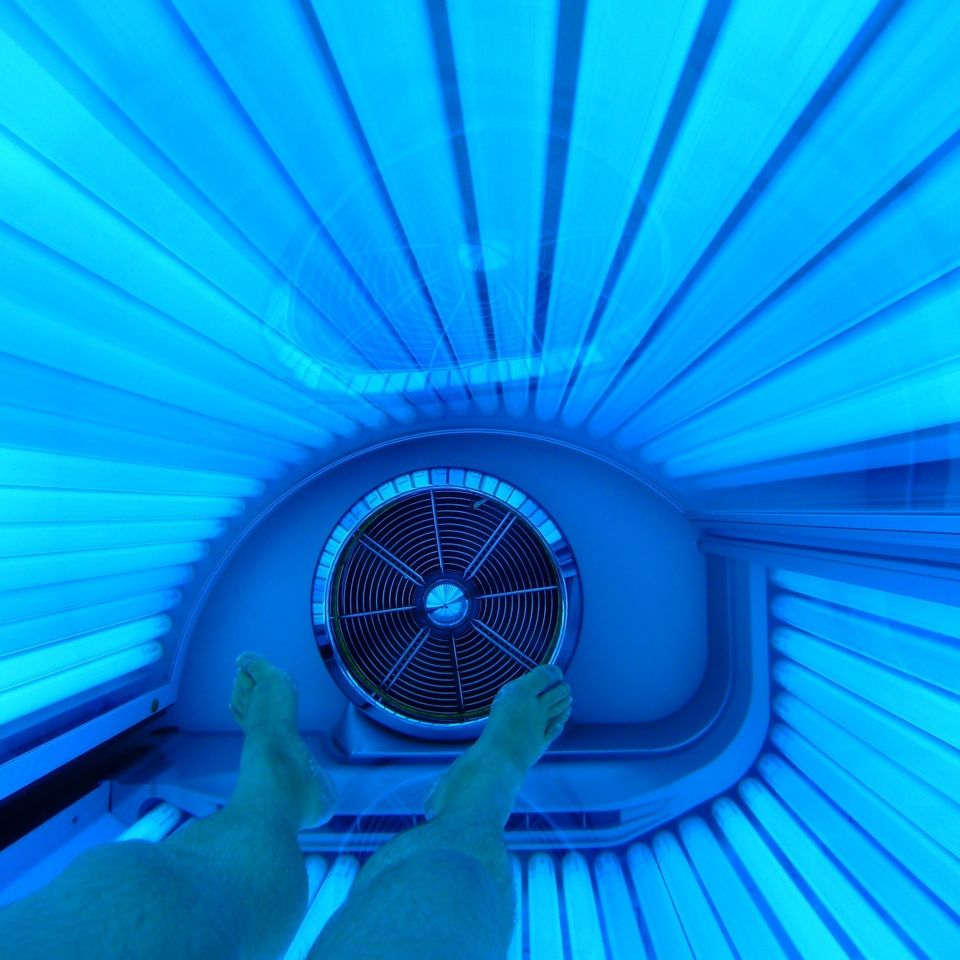 Tanning bed 165167 1920