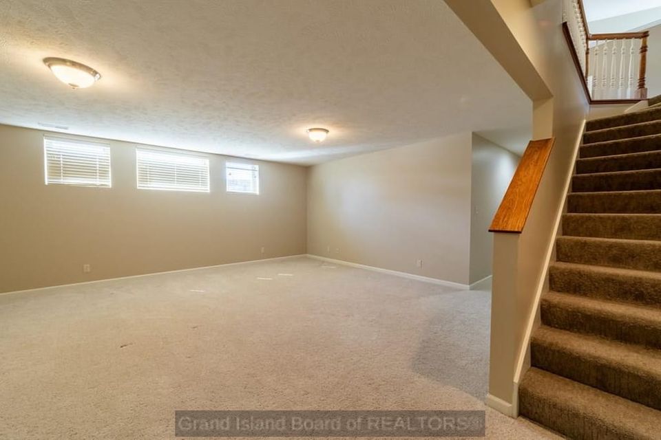 3811 meadowlark cir grand island ne 68803 e 2