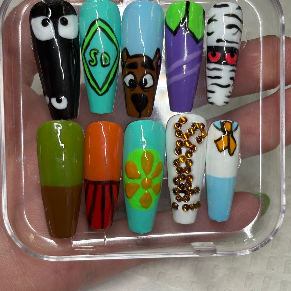 Manicure swatches artistic
