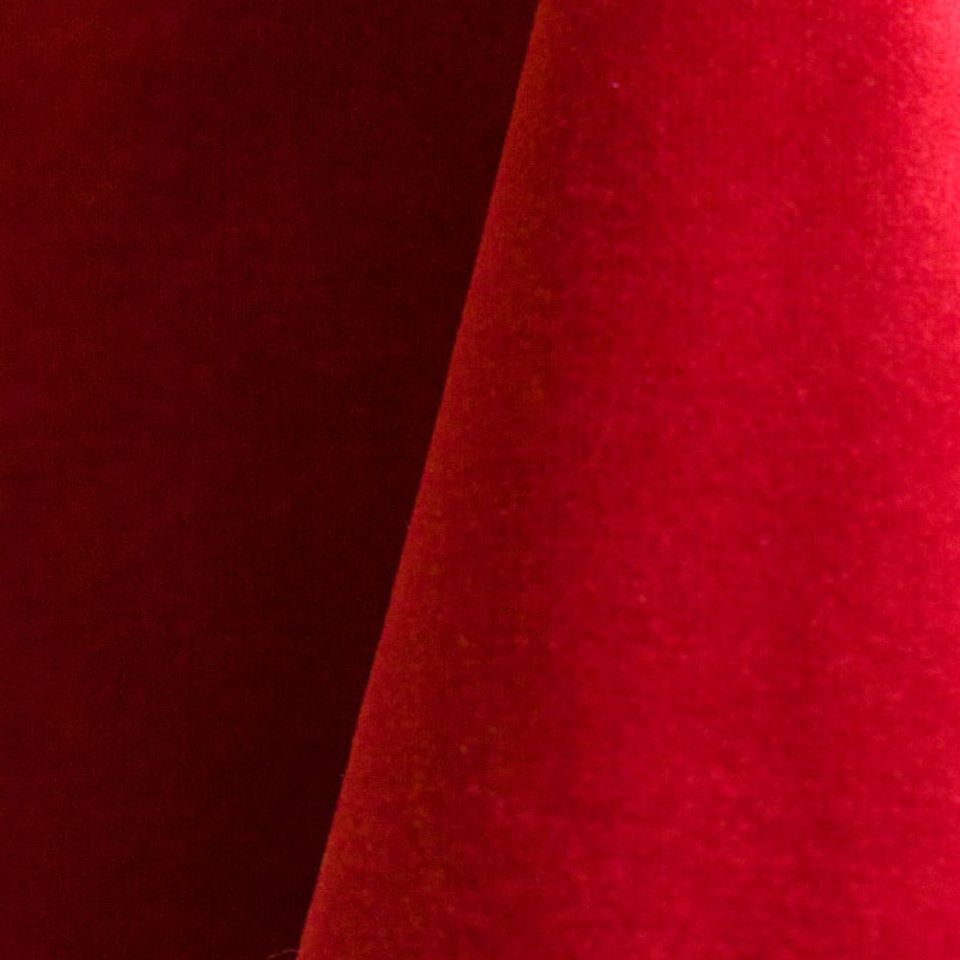 Velvet red 978