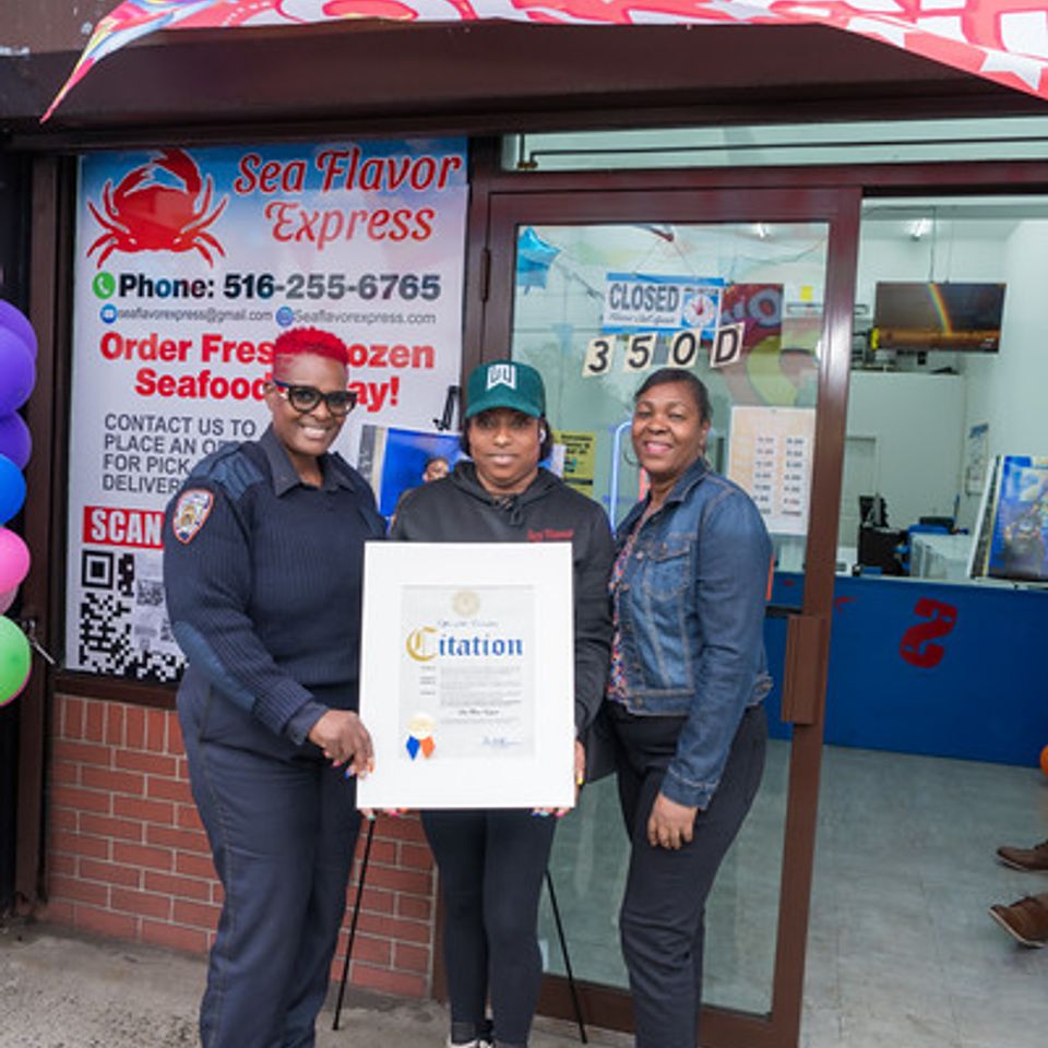 Sea flavor express grand opening   ribbon cutting 1104 l