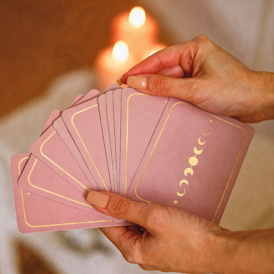Tarot card reading for love, relationships and life guidance in Richmond VA
