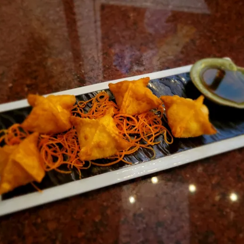 That Thai, crispy crab rangoons