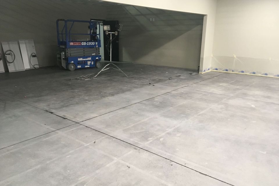 Warehouse floor (2)