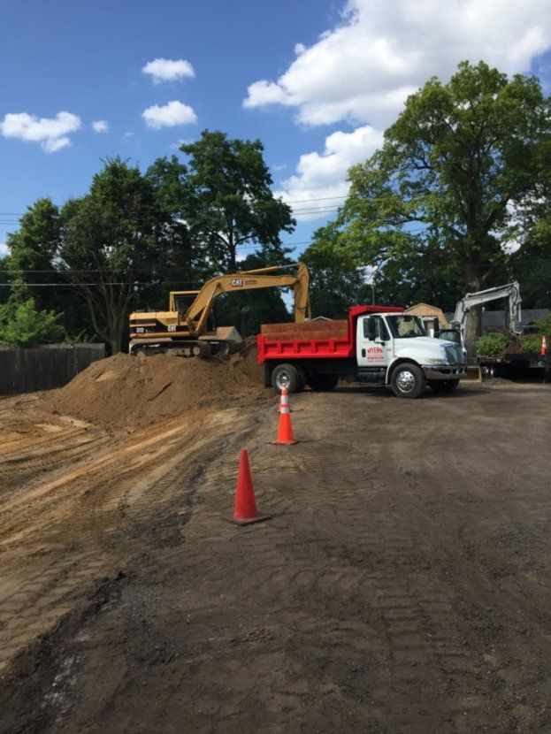Topsoil and fill dirt delivered