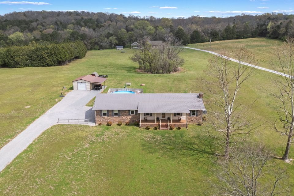 7 web or mls 43 boning rd   clear lens real estate photography 7