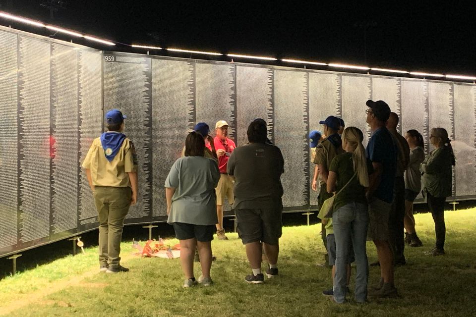Tour at the wall