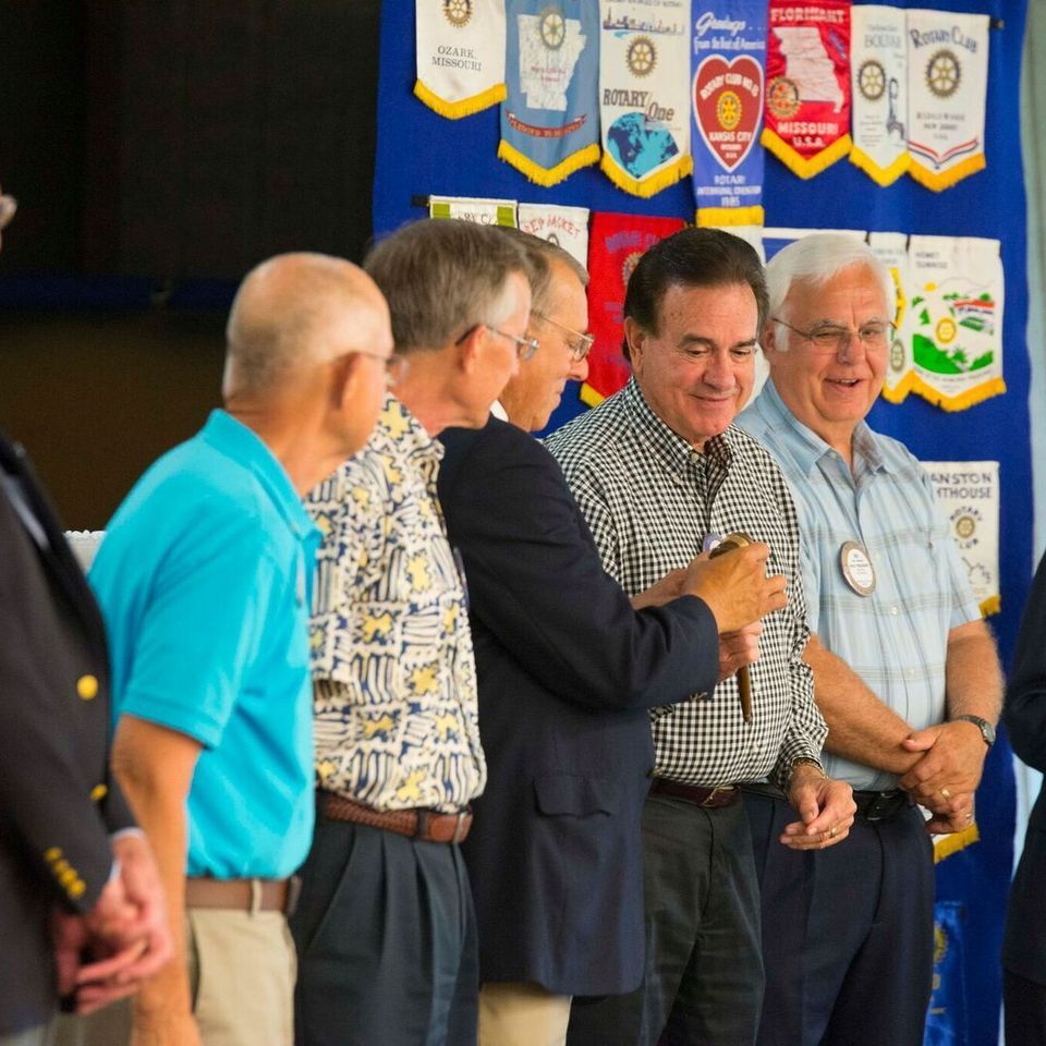 Rotary passing gavel 220170629 9832 5ycxhf