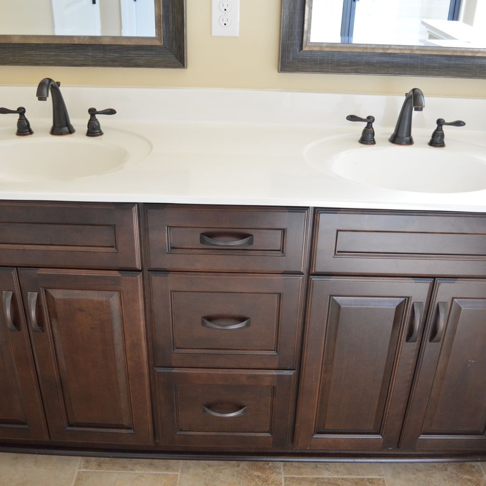 Master bath vanity20171006 25575 1e1ddpd
