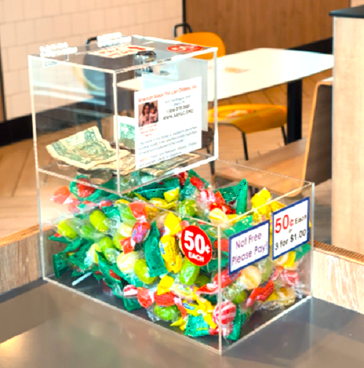 Compact Locking Acrylic Vending Honor Boxes Designed for Profit