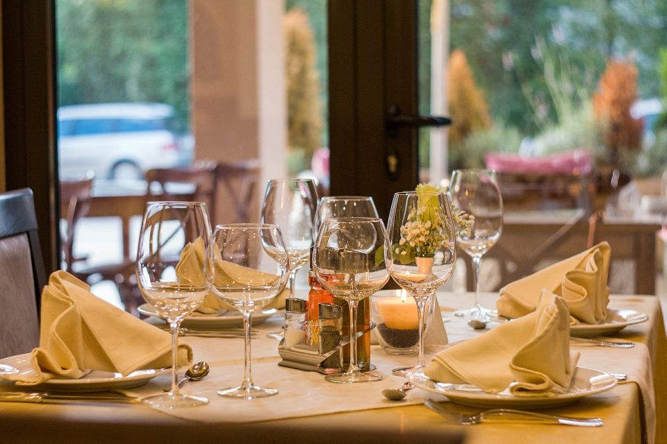 Restaurant g97dbbce17 1920