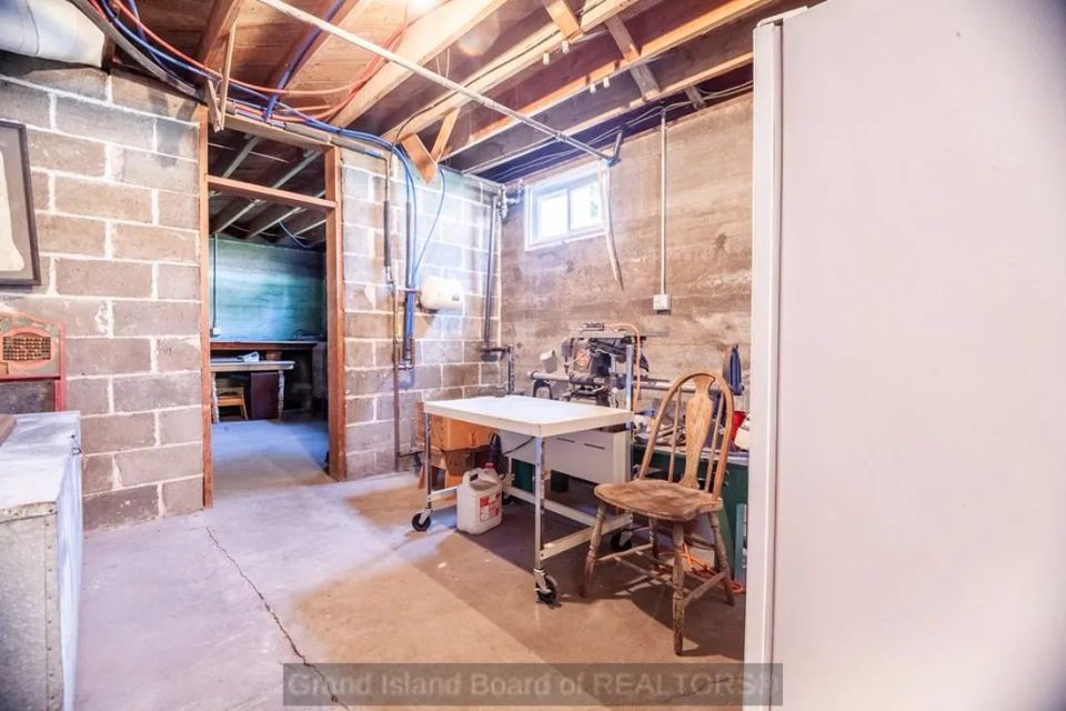 2104 w state st grand island d 6