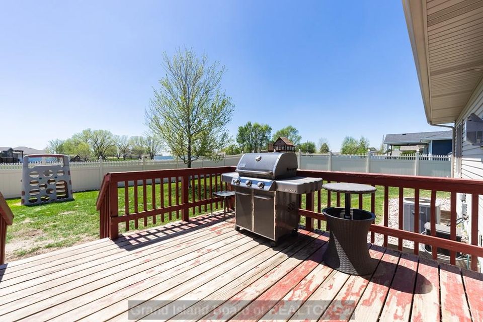 4211 shanna st grand island  ne 68803 d 3