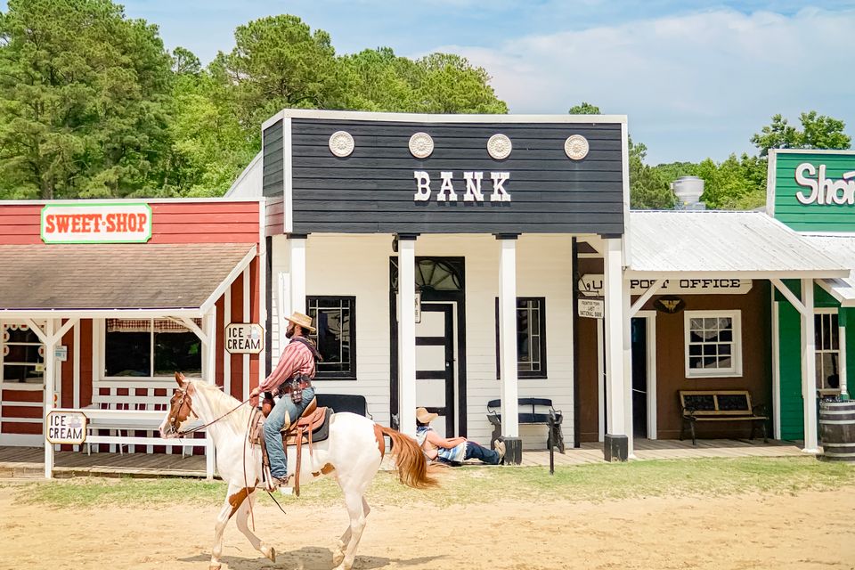 Rv frontier town 2020 social photoshoot 13 (2)