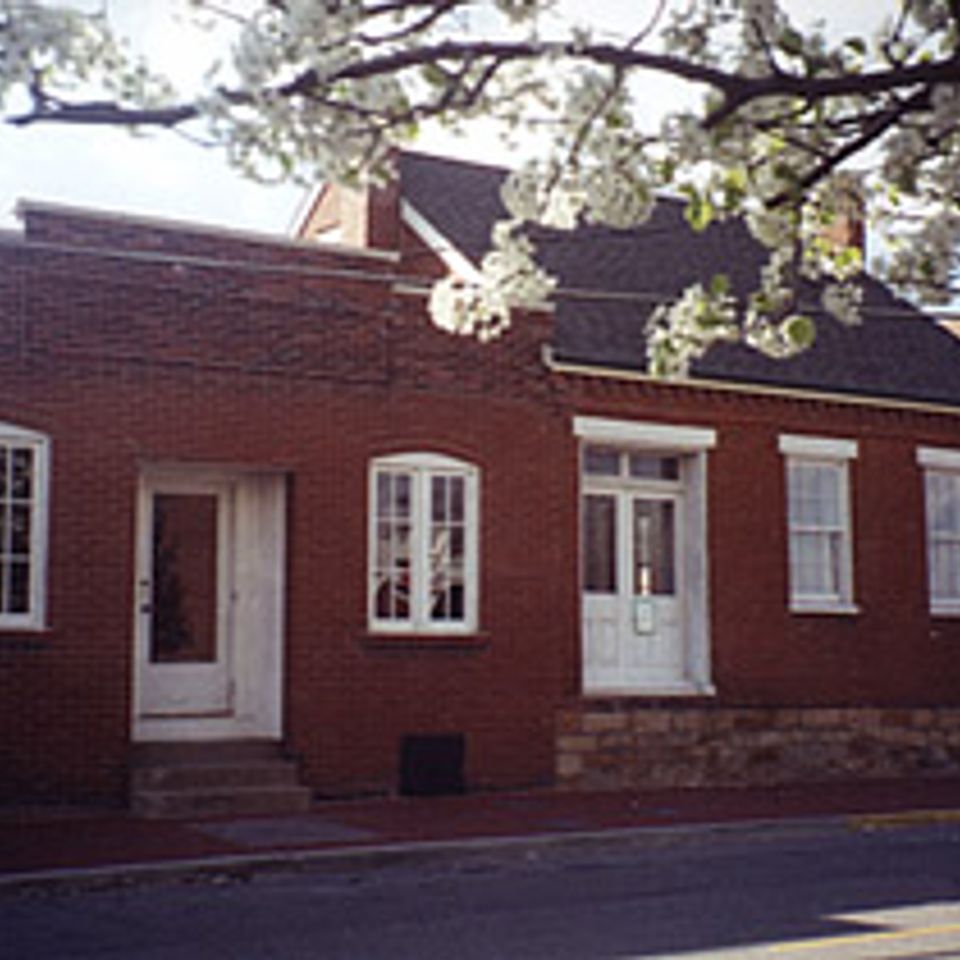 Museum outside3